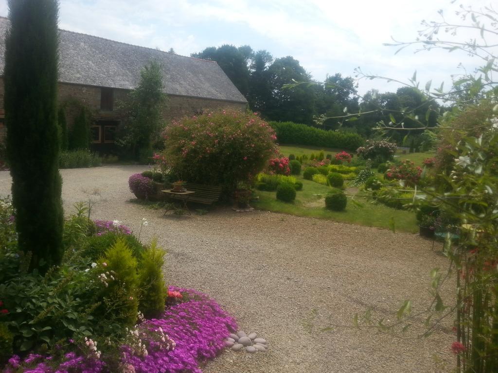 Manoir De La Branche Bed & Breakfast Maen Roch ภายนอก รูปภาพ