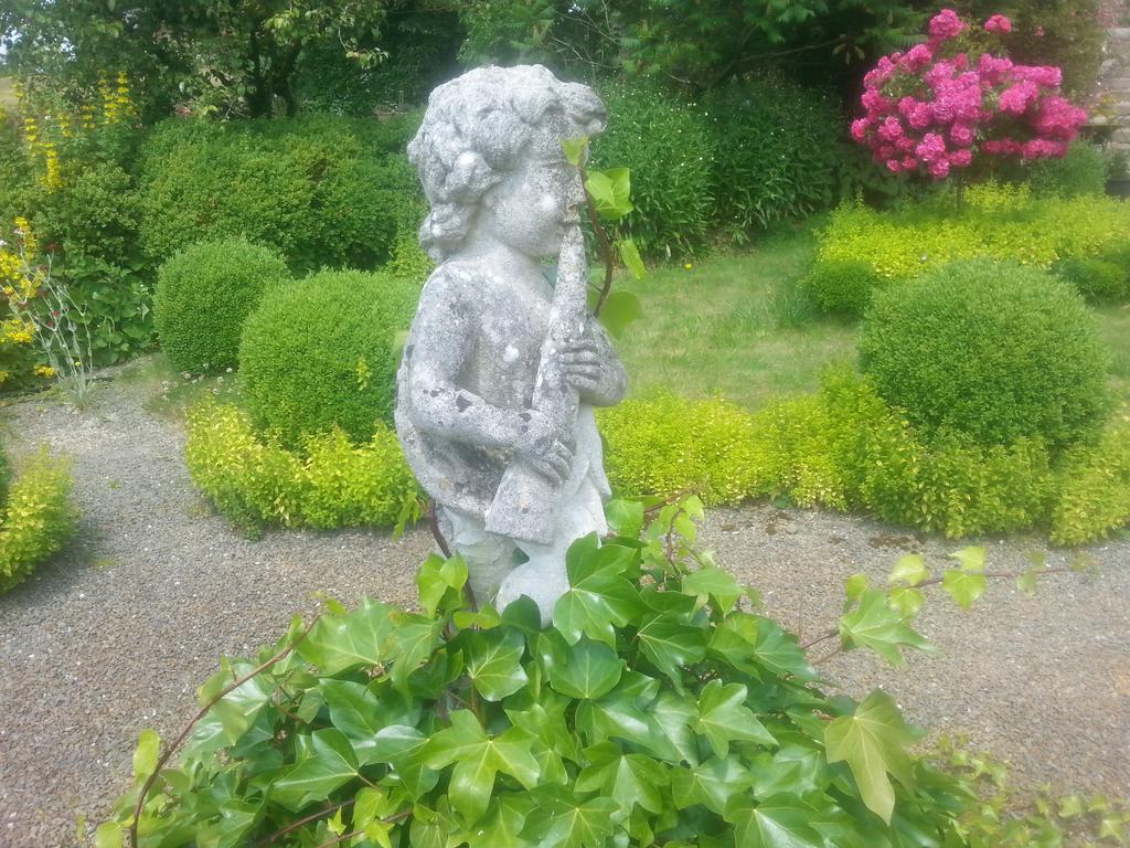 Manoir De La Branche Bed & Breakfast Maen Roch ภายนอก รูปภาพ
