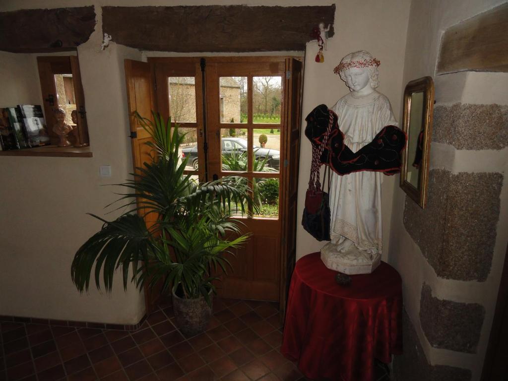 Manoir De La Branche Bed & Breakfast Maen Roch ภายนอก รูปภาพ