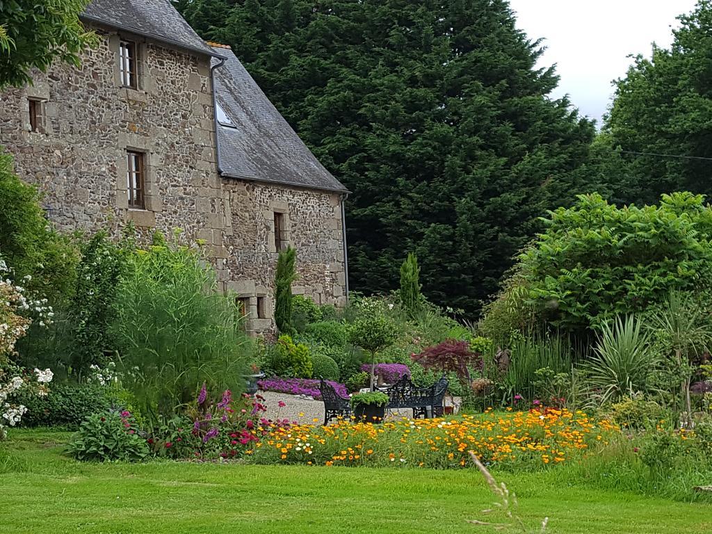 Manoir De La Branche Bed & Breakfast Maen Roch ภายนอก รูปภาพ