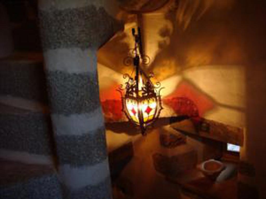 Manoir De La Branche Bed & Breakfast Maen Roch ภายนอก รูปภาพ